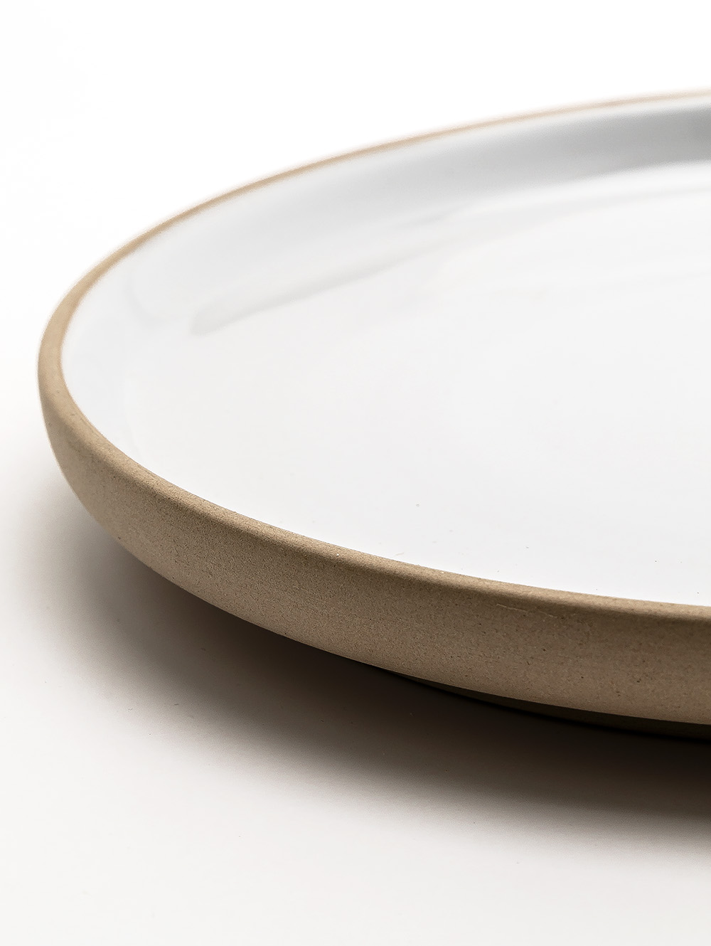 plato de postre-PLATO DE POSTRE TOSCANA BLANCO BASE BEIGE 20 CM-MISHKA-3.jpg image number null
