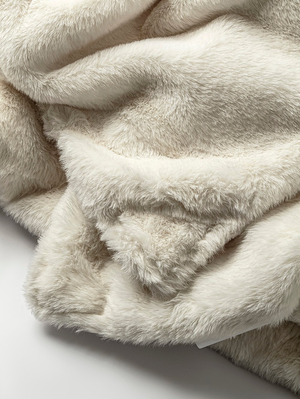 MANTA MALDIVAS OFF WHITE 140X180-HACHE-3.jpg image number null
