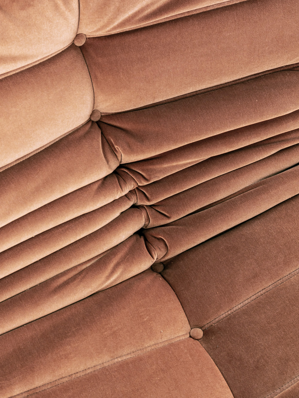 SILLON TOGO VELVET TABACO image number null