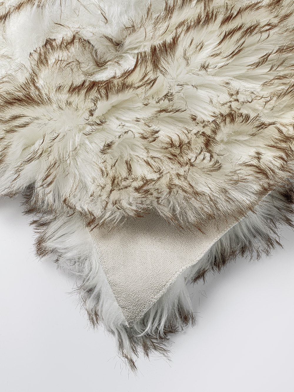 ALFOMBRA VAIL BLANCO-MARRON 65 X 102 image number null