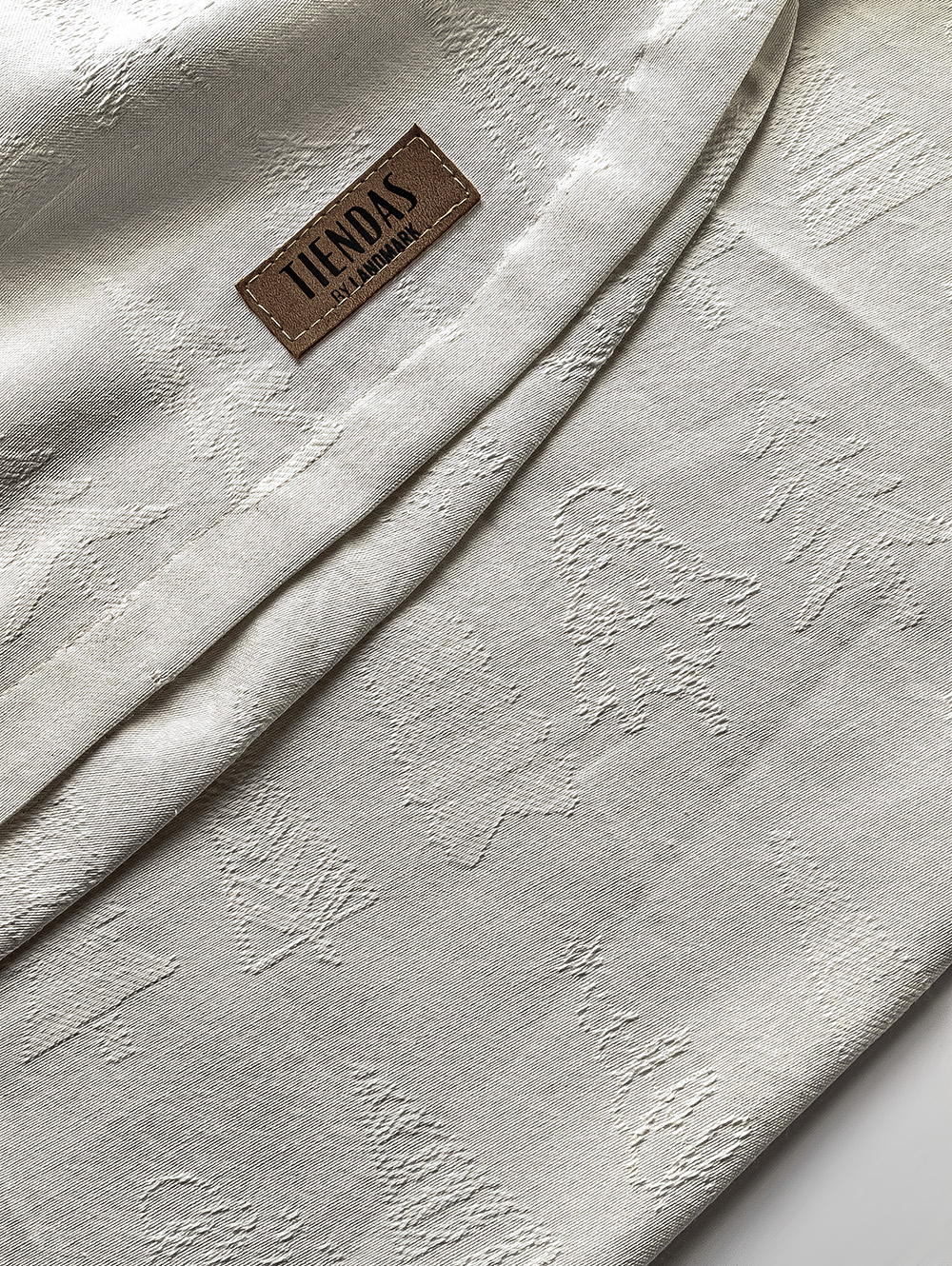 MANTEL REDONDO TREE OFF WHITE 180 image number null