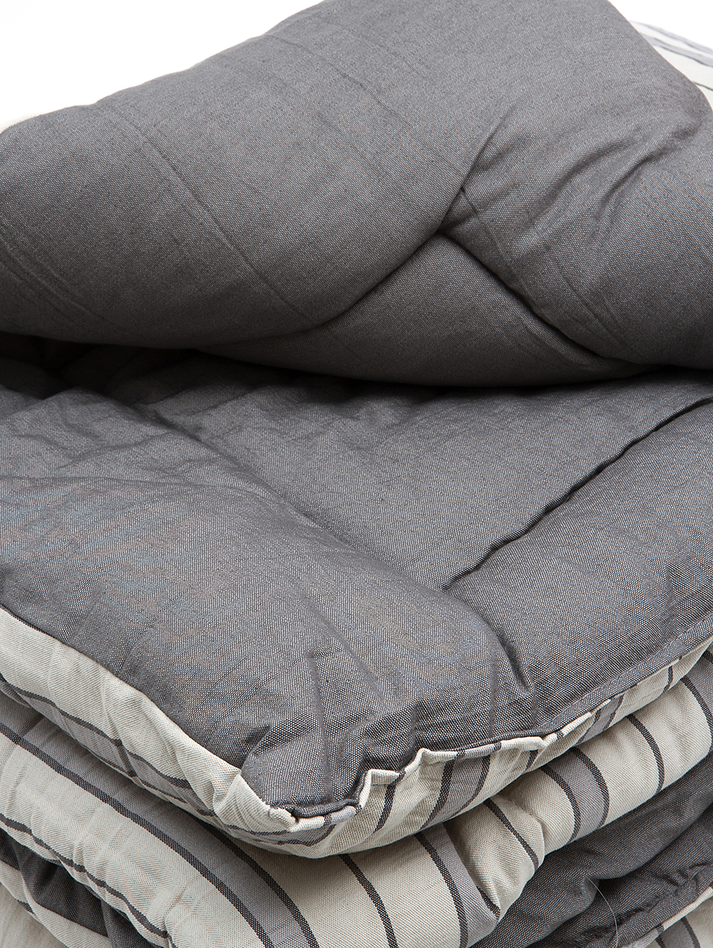 ACOLCHADO SEVILLA RAYAS GRIS QUEEN 240 X 250 image number null