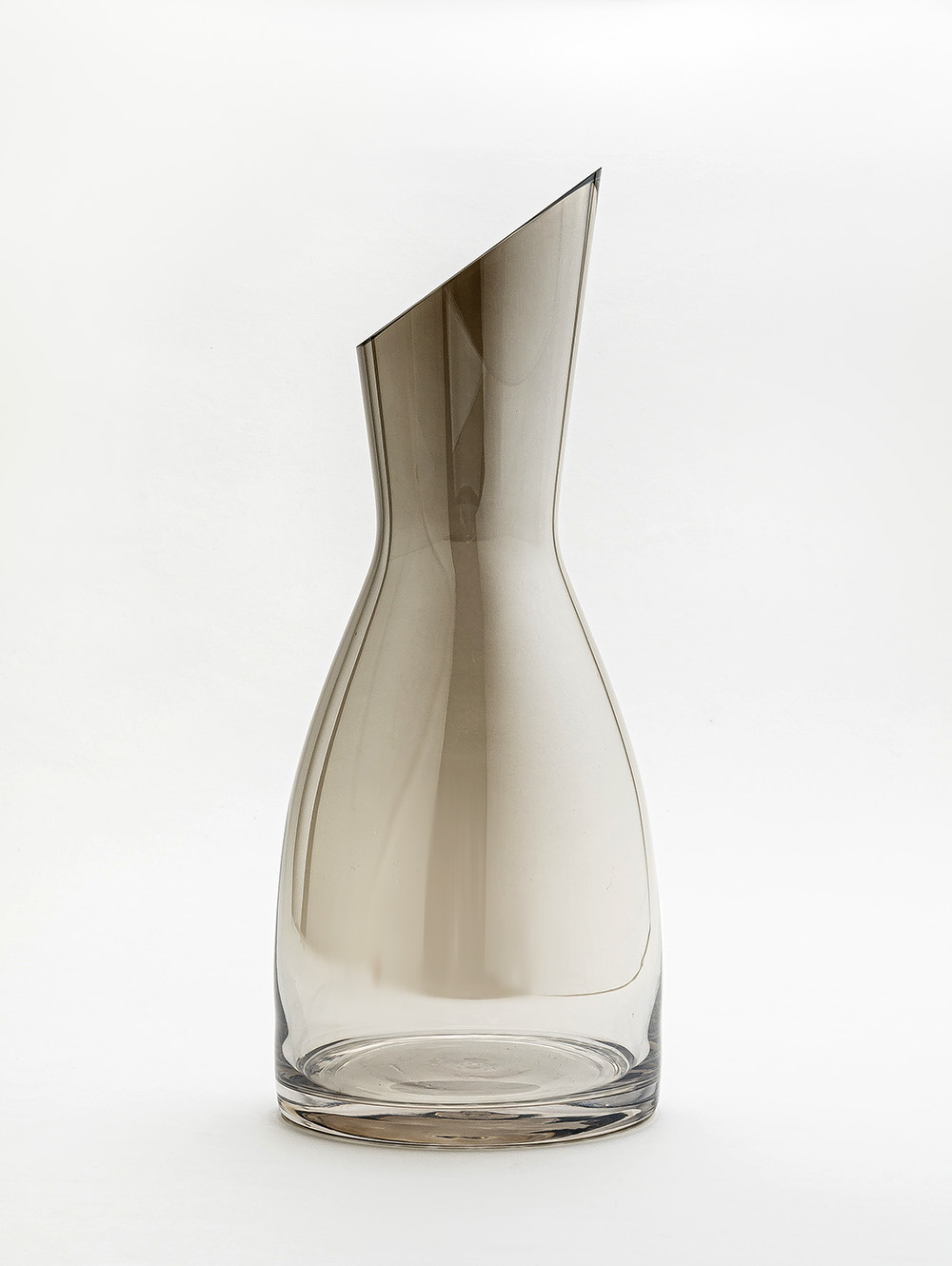 DECANTADOR BOMBEE CORTE DIAGONAL CHAMPAGNE 900ML image number null