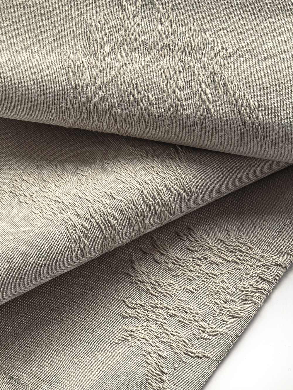 SERVILLETA LEAVES 45 x 45 GRIS NIEBLA image number null