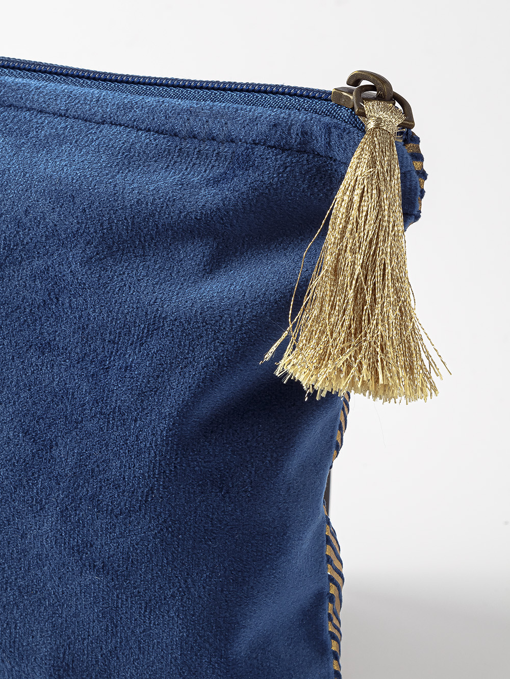 NECESER CLAW image number null