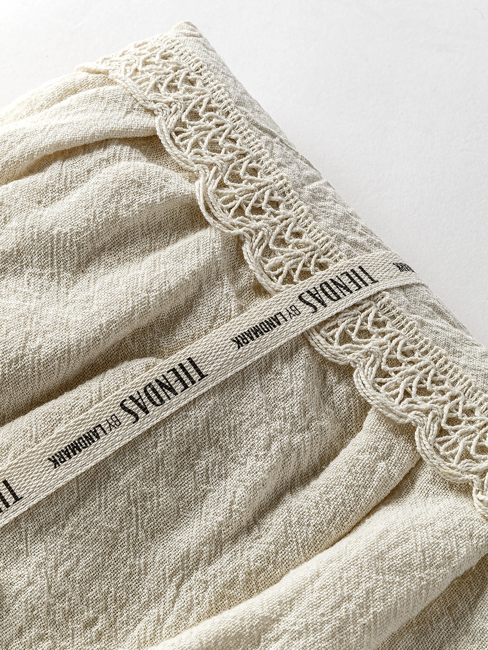 CAMINO DE MESA VOLADOS TUSSOR NATURAL 40 X 220 image number null