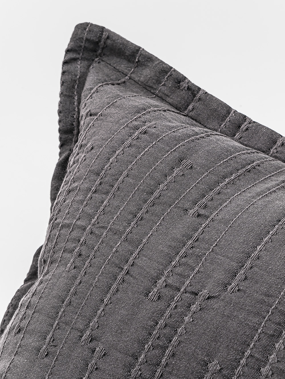 almohadon sillon-ALMOHADONES SAMI 70 X 50 MERCURIO-FABRICA LANDMARK-1.jpg image number null