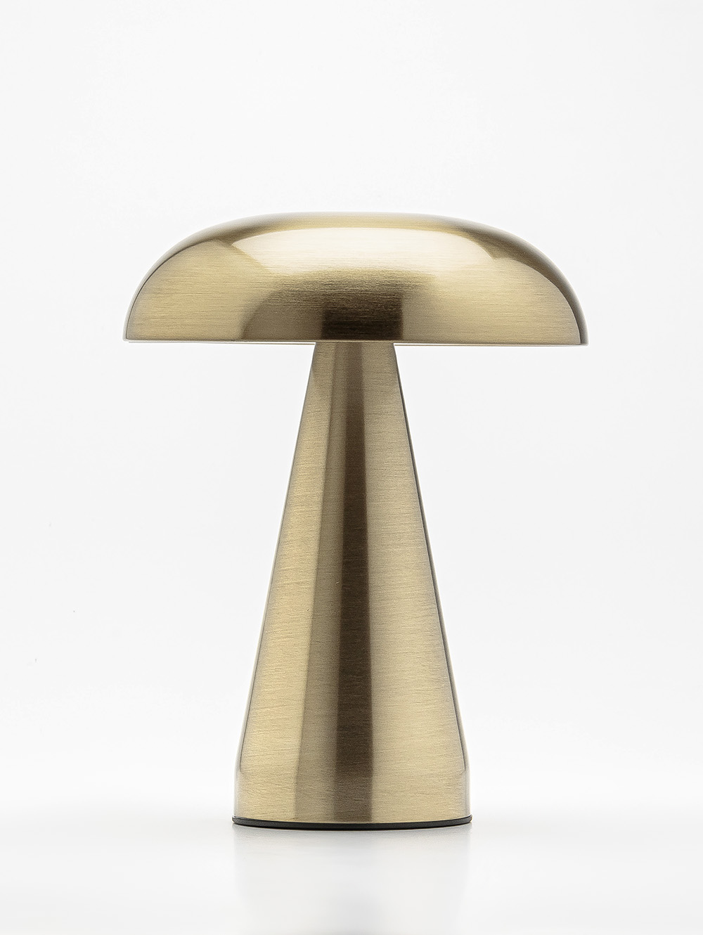 LAMPARA LED RECARGABLE MAYFAIR GOLDEN image number null