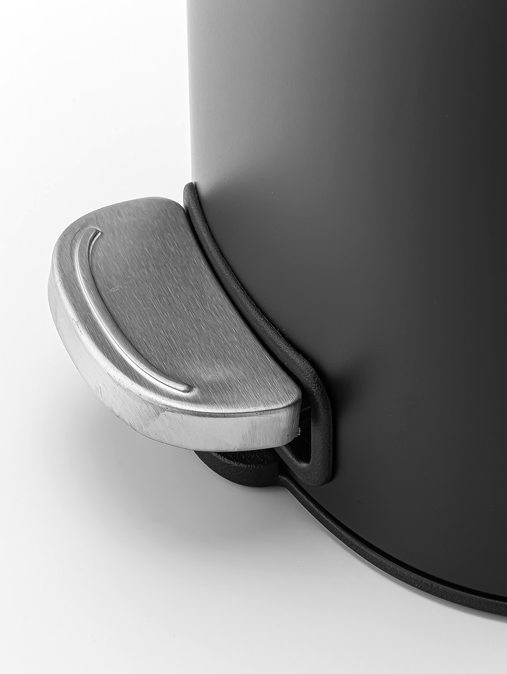 tacho baÃ±o-TACHO DE PEDAL SQUARE 5L BLACK-TREND-1.jpg image number null