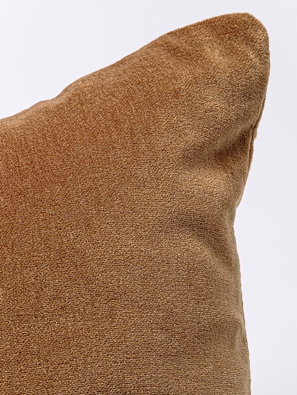 ALMOHADON VELVET TOSTADO 45 X 45 image number null