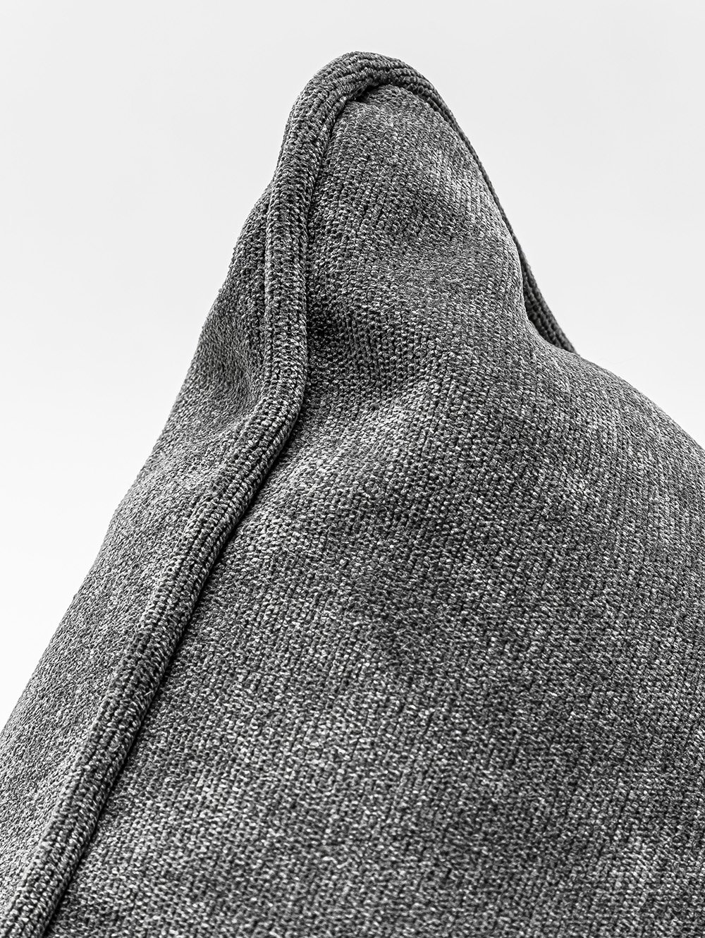 ALMOHADON VELLU CON VIVO GRIS 45 X 45 image number null