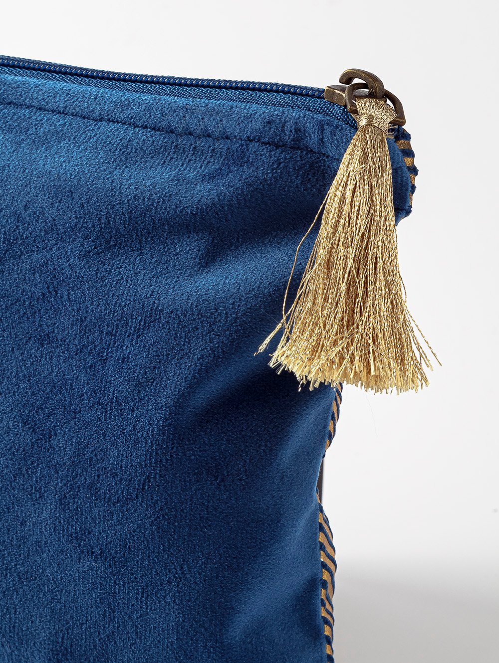 NECESER CLAW BLUE 26X18-JAKA-4.jpg image number null