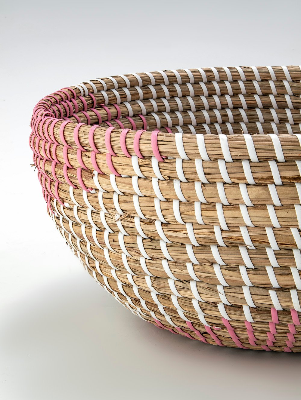 Bowl tejido rosa y blanco-BOWL SEAGRASS MAFET D30-Landmark-1.jpg image number null