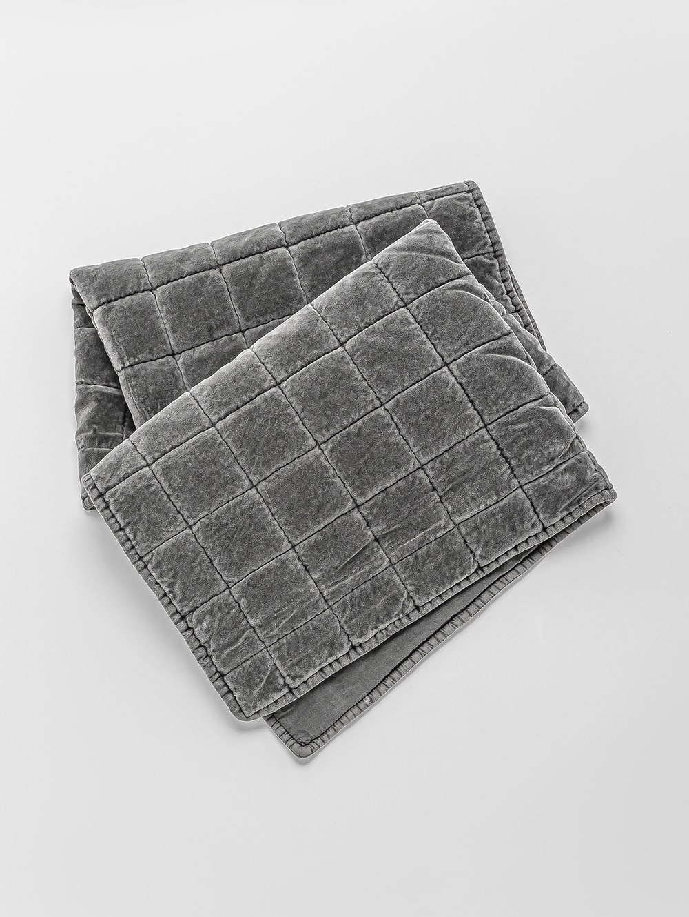 acolchado-queen-gris-ACOLCHADO-MADISON-QUEEN-DARK-GREY-HONOR-5.jpg image number null