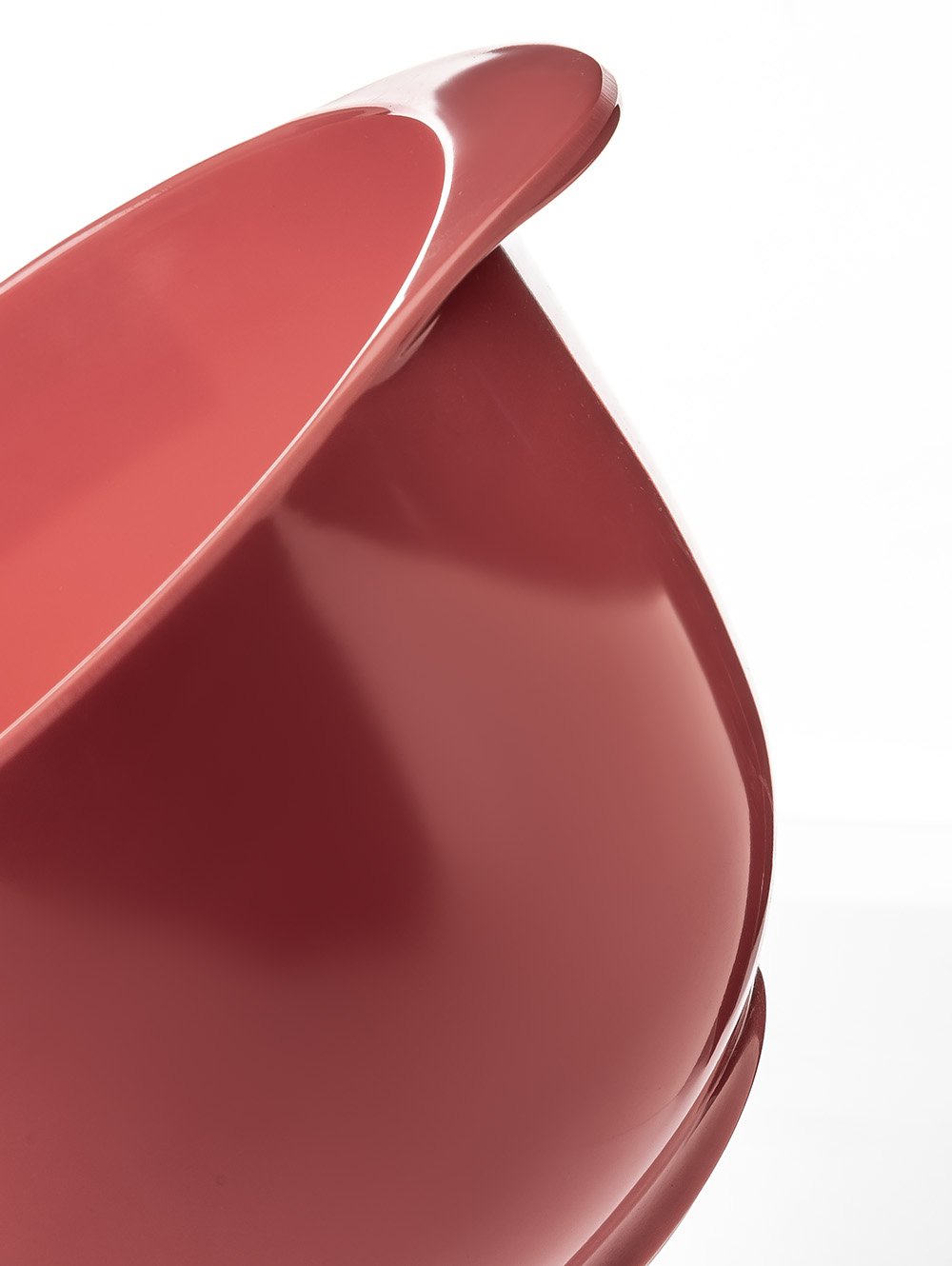 Bowl rojo de melamina con pico vertedor-MELAMINE MIXING BOWL CORAL 1.9L-Tiendas Landmark-3.jpg image number null