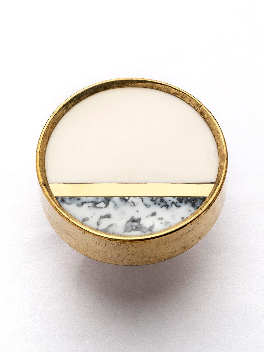 Tirador marmol y metal dorado-TIRADORES KAZA-Tiendas Landmark-3.jpg image number null