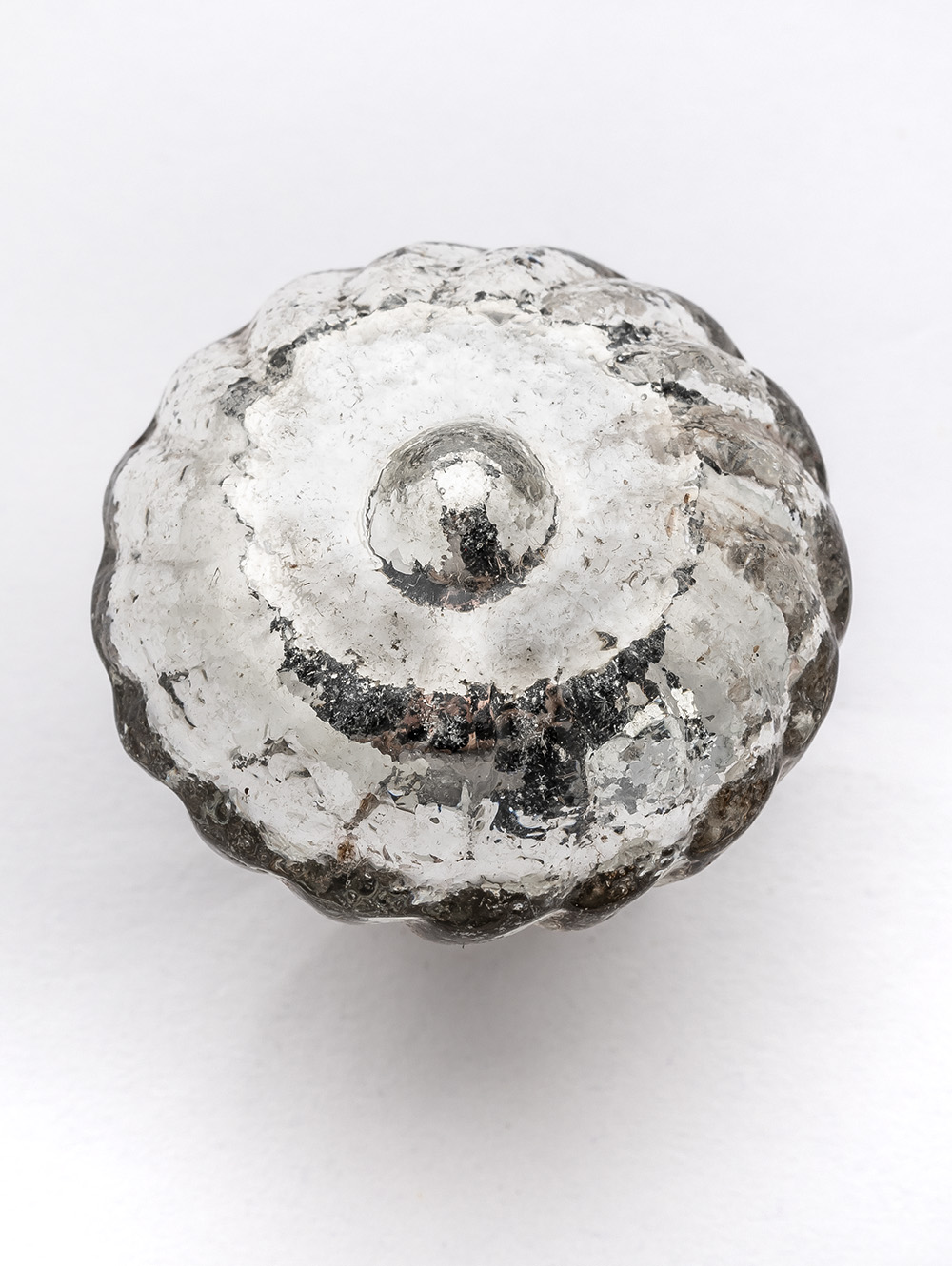 Tiradores flores vidrio mercurizado-TIRADORES NEZ MERCURY-Tiendas Landmark-3.jpg image number null