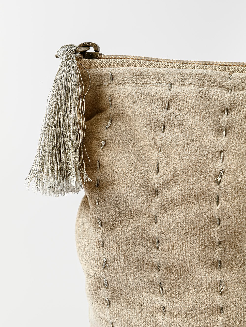 NECESER TRISH BEIGE 26X18-JAKA-1.jpg image number null