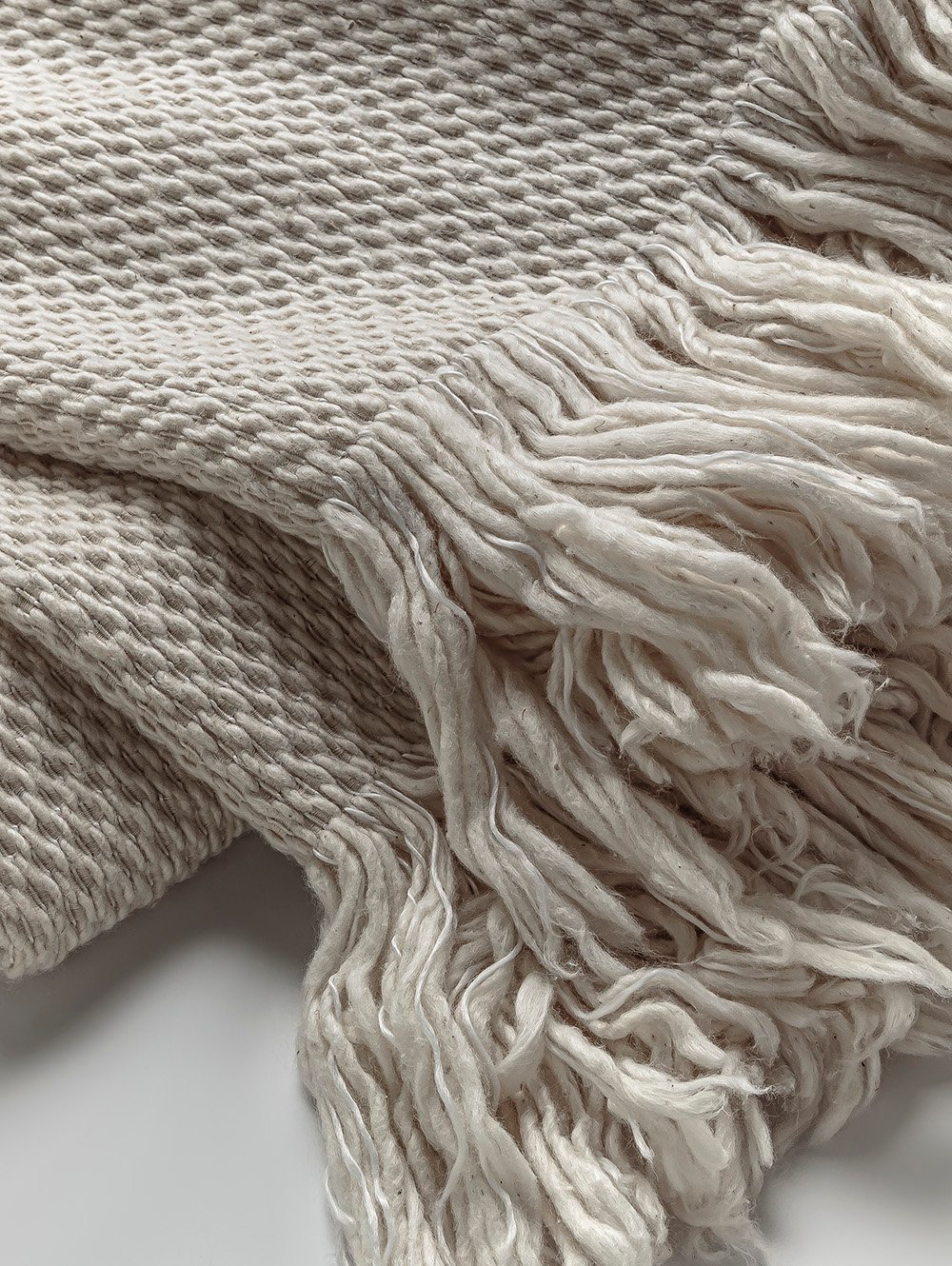 MANTA ALMENDRA CRUDO 140 X 180 image number null