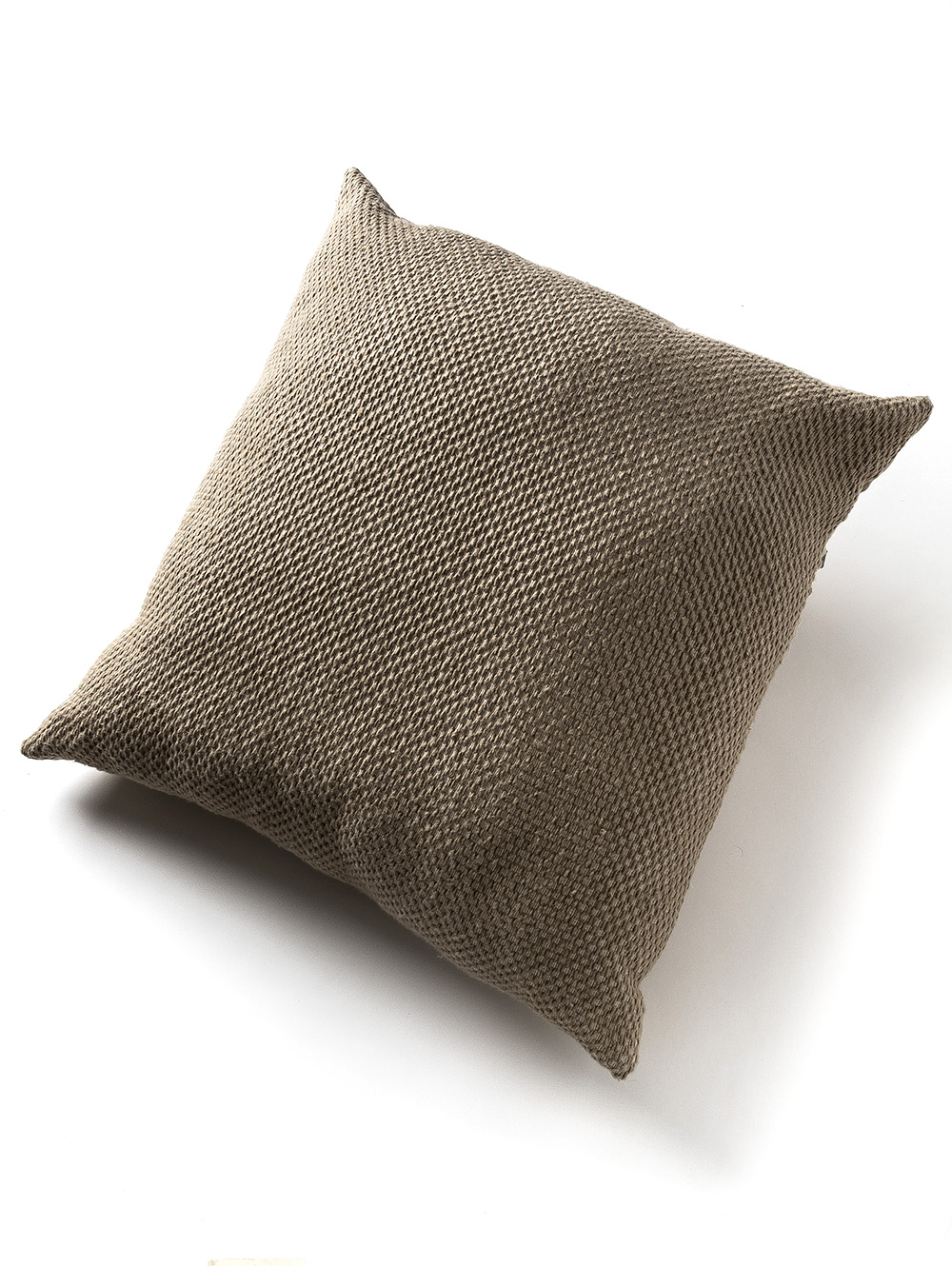 ALMOHADON ALMENDRA TOSTADO 58 X 58 image number null