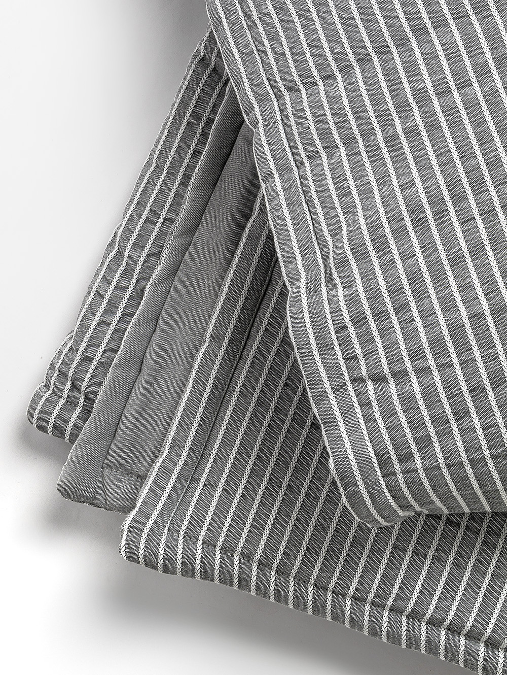 acolchado gris-ACOLCHADO STRONG KING 260 X 250 GRIS CLARO-BLANC-4.jpg image number null