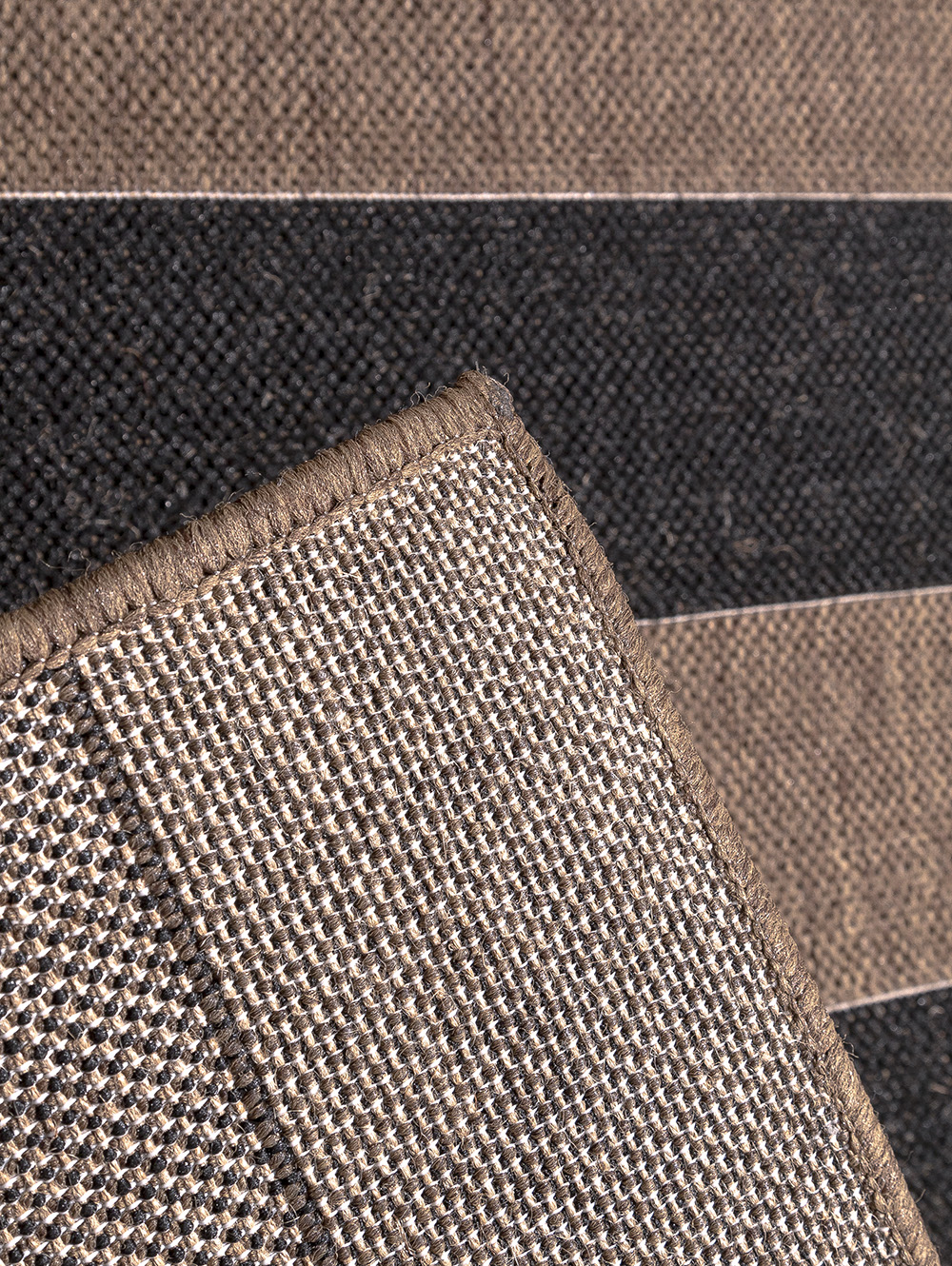 SISALO A RAYAS image number null