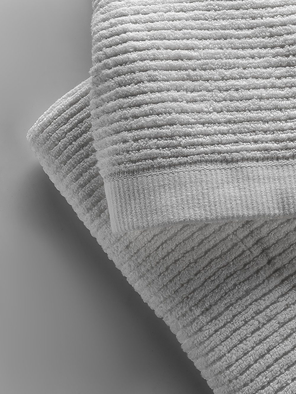 SET DE TOALLA Y TOALLON MILAN image number null