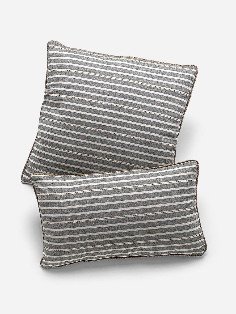 almohadones-para-sillones-ALMOHADON-HELENA-GREEN-50-X-50-HACHE-7.jpg image number null