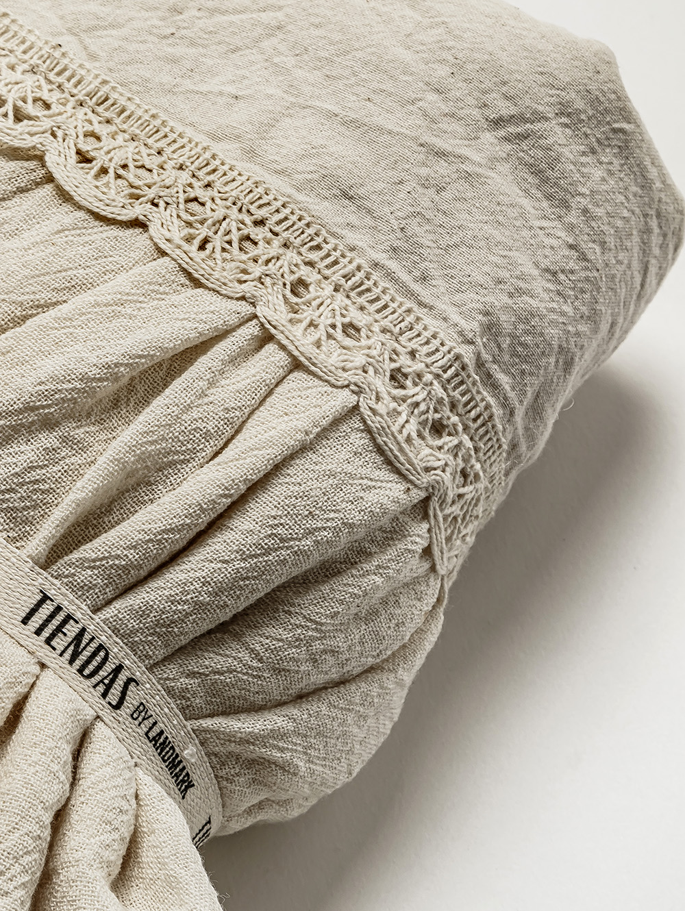 MANTEL VOLADOS TUSSOR NATURAL 220 X 145 image number null