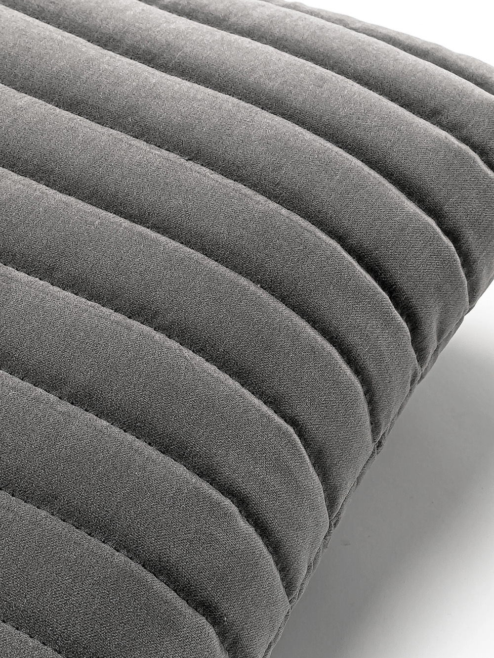 ALMOHADON CANELON GRIS 45 X 45 image number null