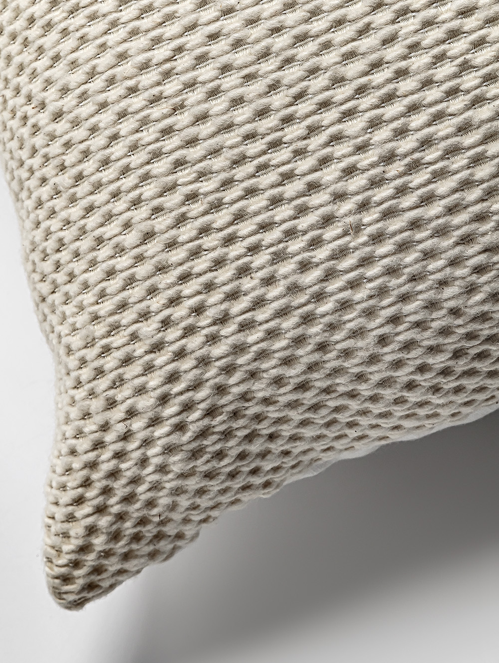 ALMOHADON ALMENDRA CRUDO RECTANGULAR 50X30 image number null