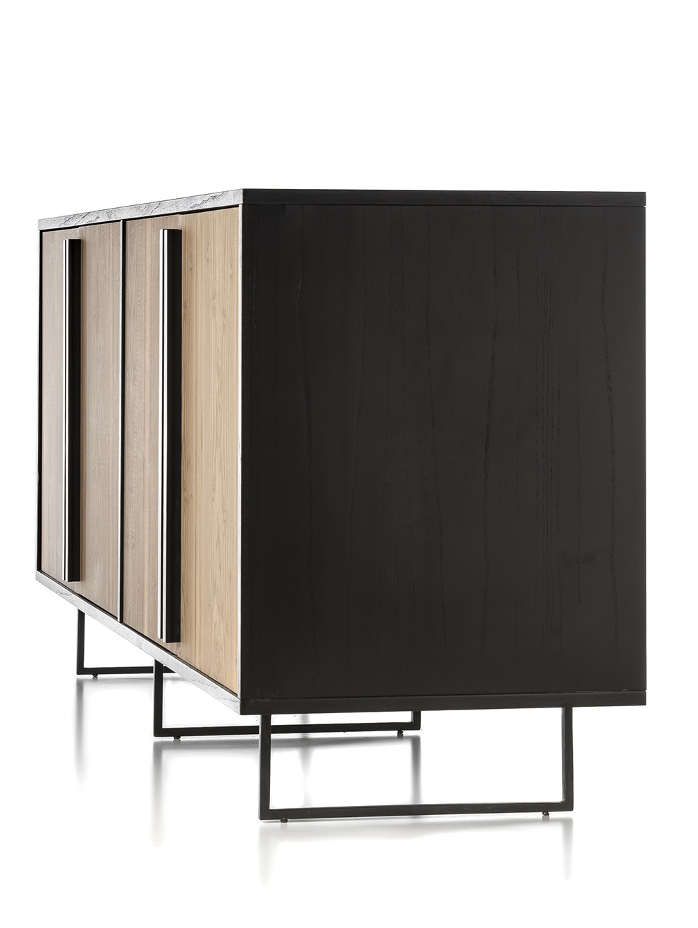 Vajillero bajo de madera y hierro-EMILY BLIND BLACK-Landmark-05.jpg image number null