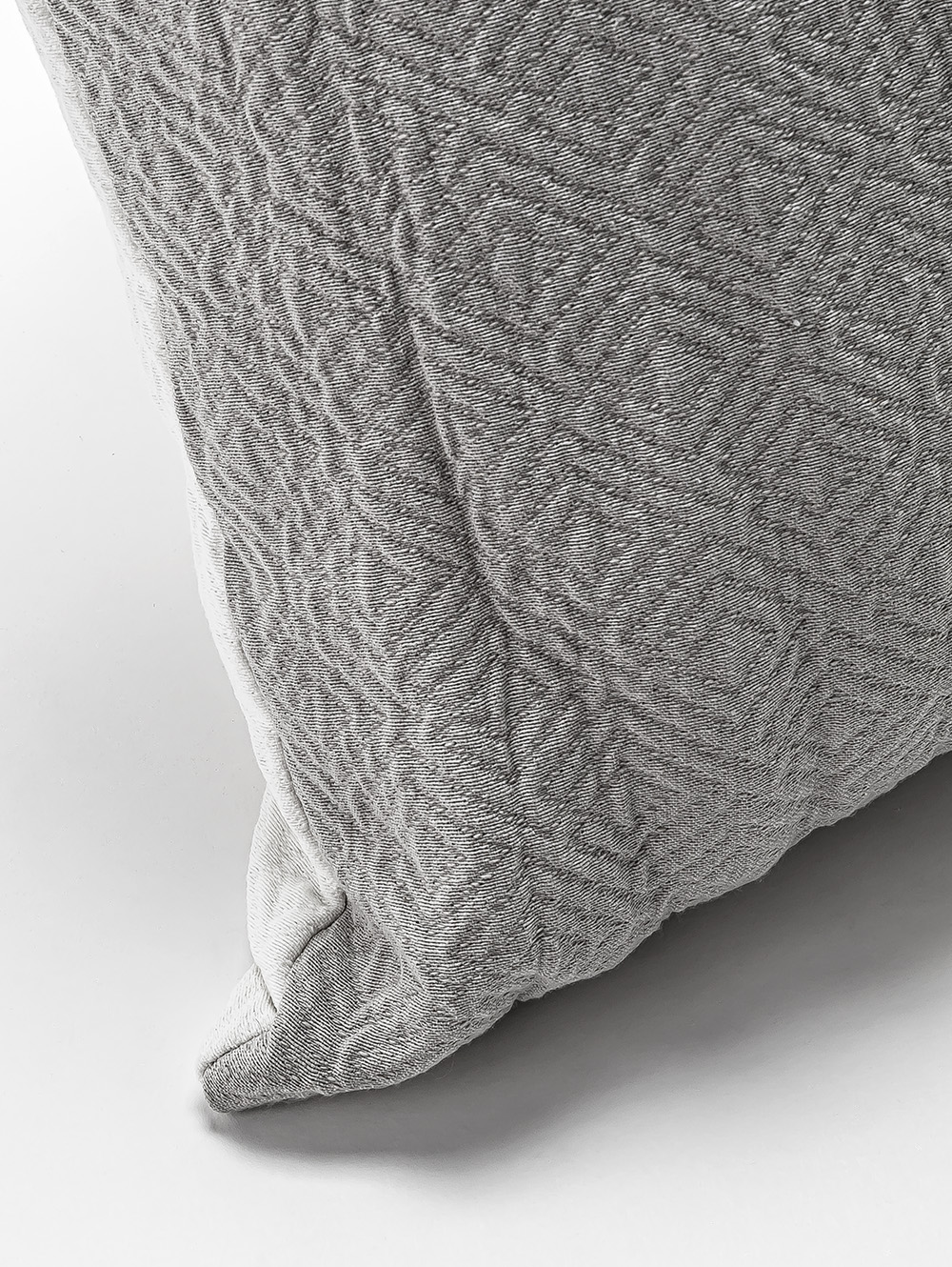 almohadon para cama-ALMOHADON GIOVANNI BICOLOR 50 X 50-BLANC-2.jpg image number null