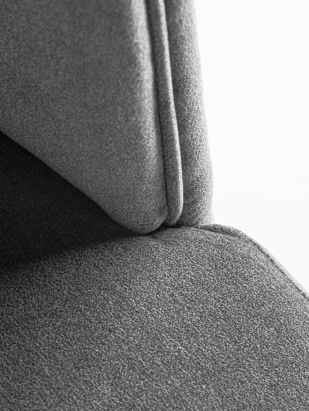 SILLA CURVA VELVET GRIS OSCURO image number null