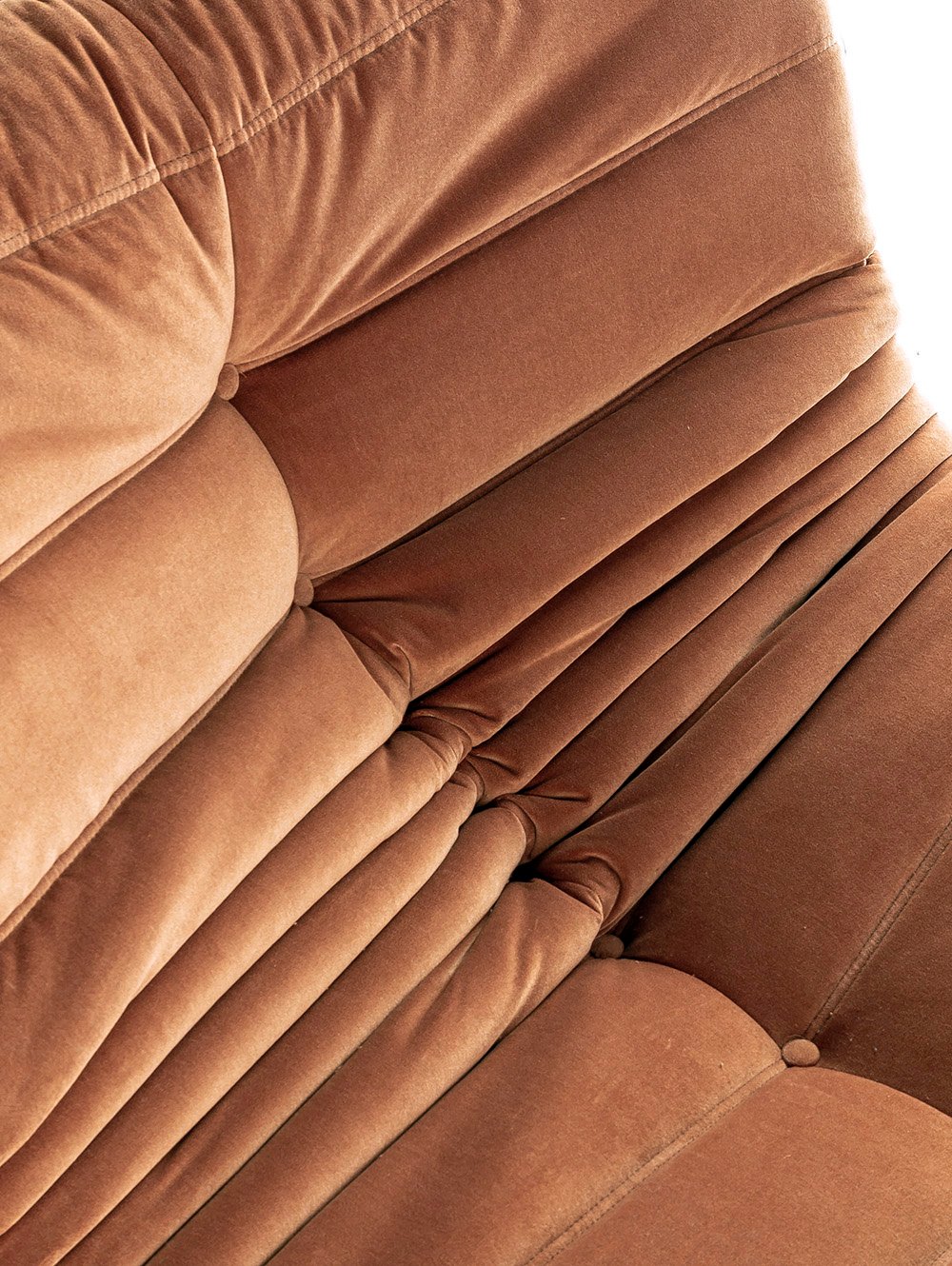 SILLON TOGO VELVET TABACO image number null