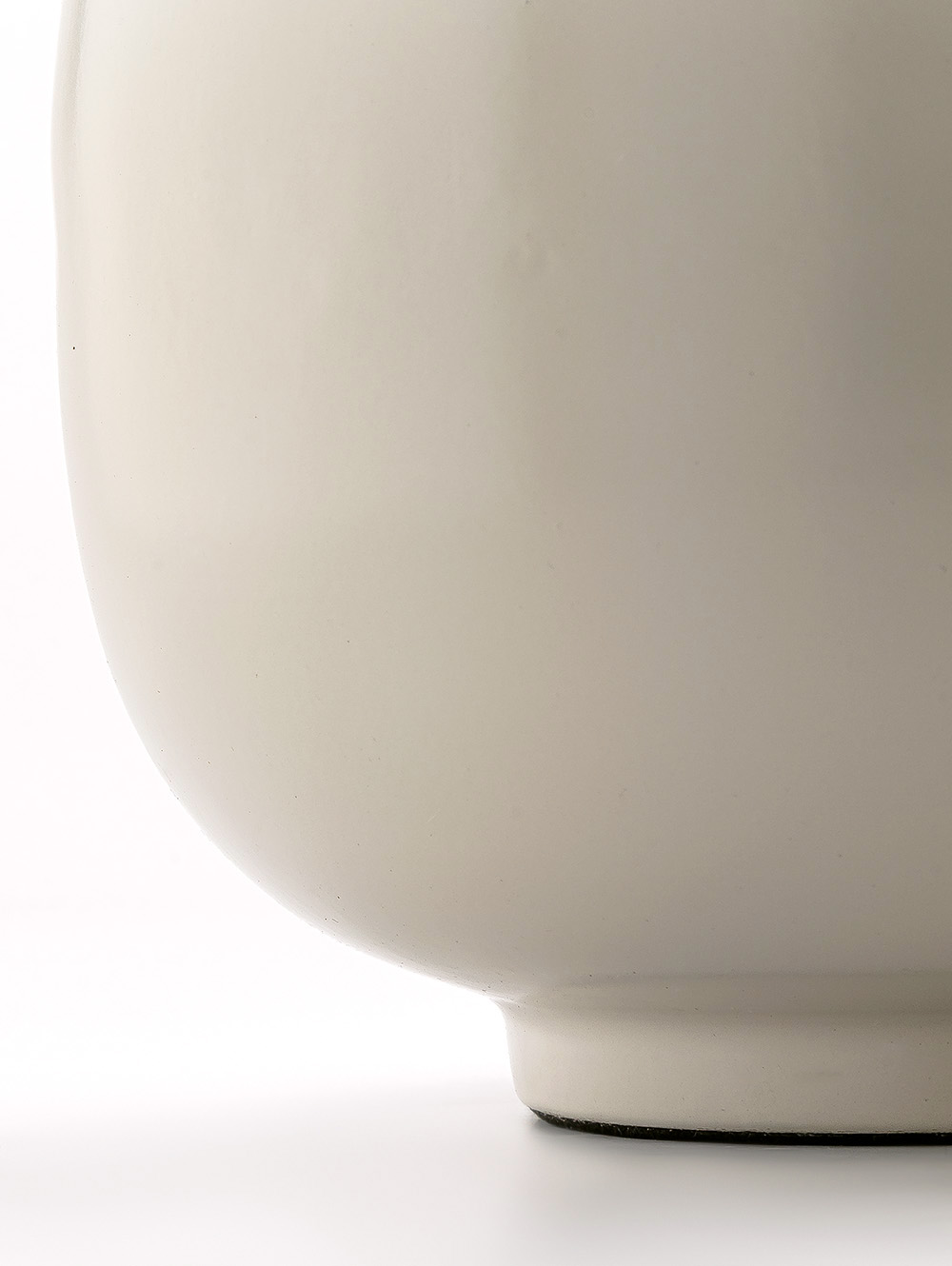 florero moderno- FLORERO MODERN SMALL OFF WHITE-CODECO-4.jpg image number null