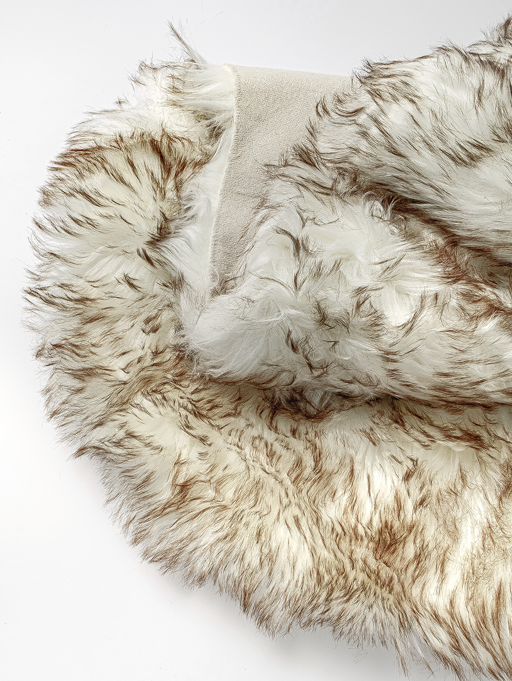 ALFOMBRA VAIL BLANCO-MARRON 65 X 102 image number null