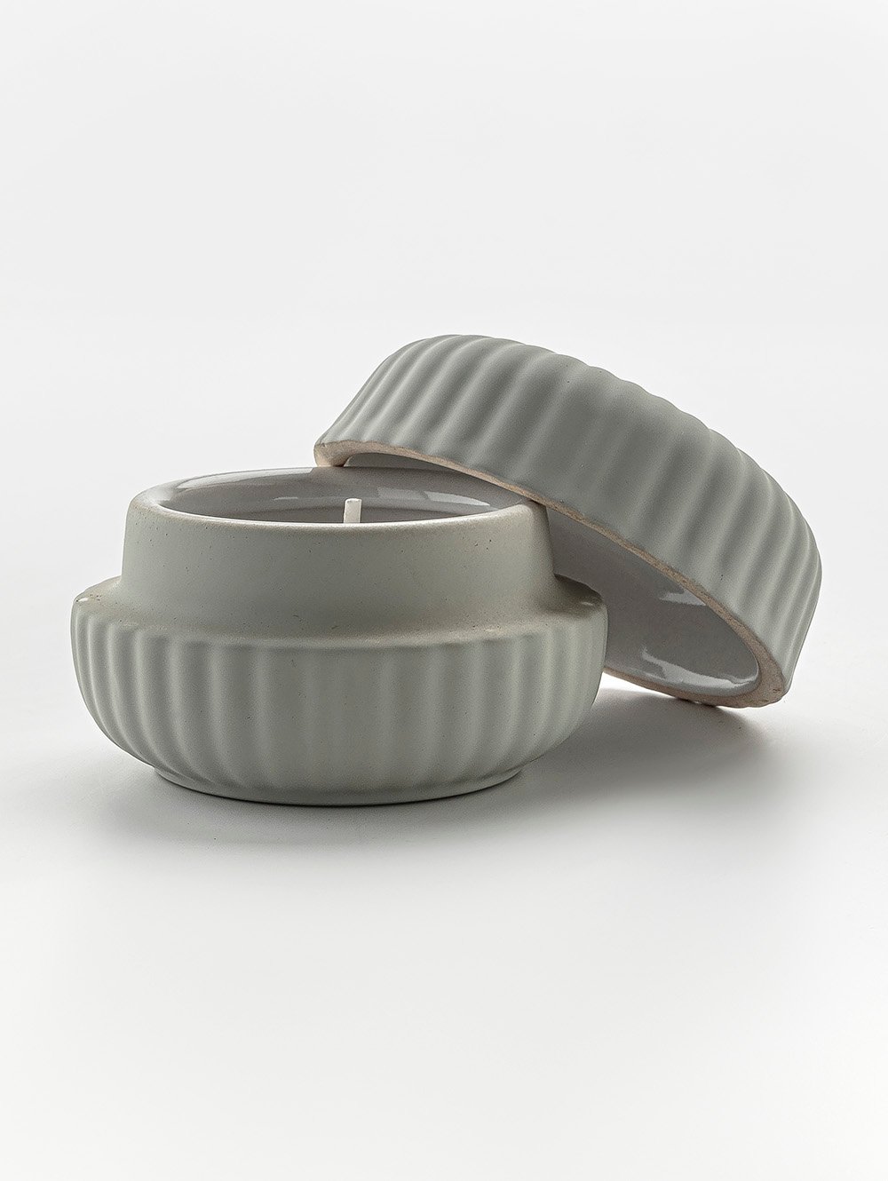 vela-aromatica-VELA-RORIZ-COCONUT-LIME-BELINHO-3.jpg image number null