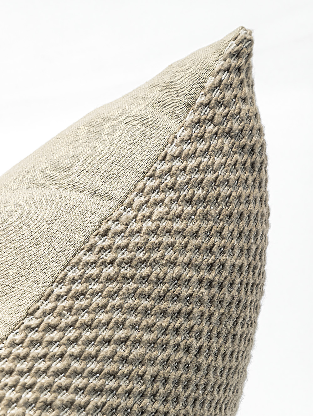 almohadon-para-sillon-ALMOHADON-ALMENDRA-TOSTADO-RECTANGULAR-50X30-DATEX-1.jpg image number null