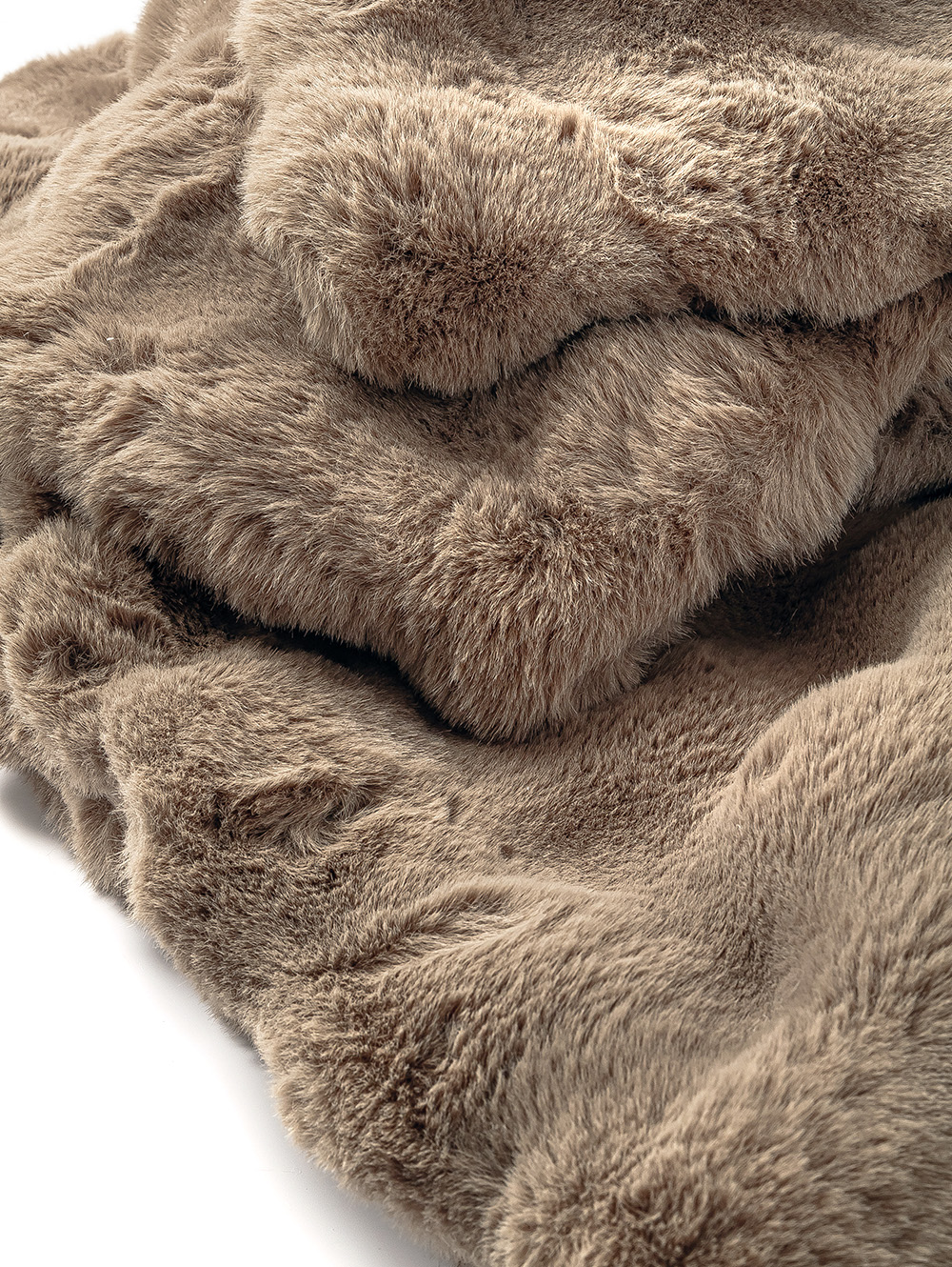 HAC0023-MANTA NEPAL TAUPE 140X180-HACHE-5.jpg image number null