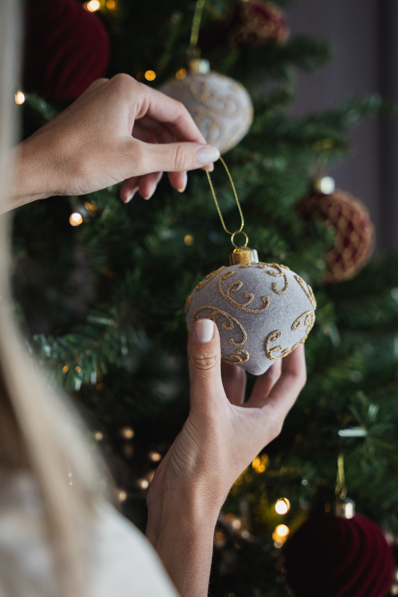 GLASS ONION ORNAMENT VISON image number null