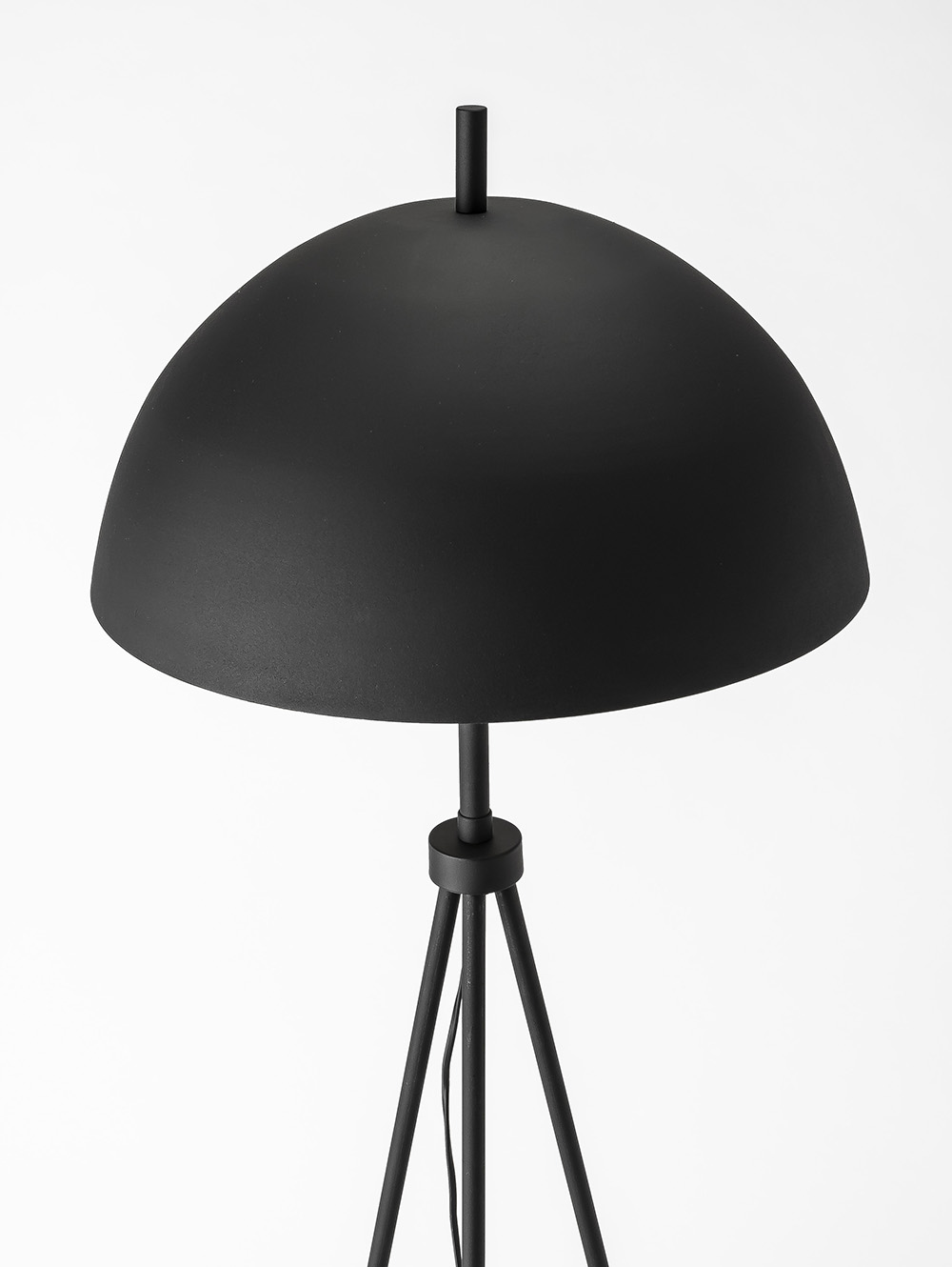 lampara de pie-LAMPARA DE PIE LERMA BLACK-LUNA PLENA-3.jpg image number null