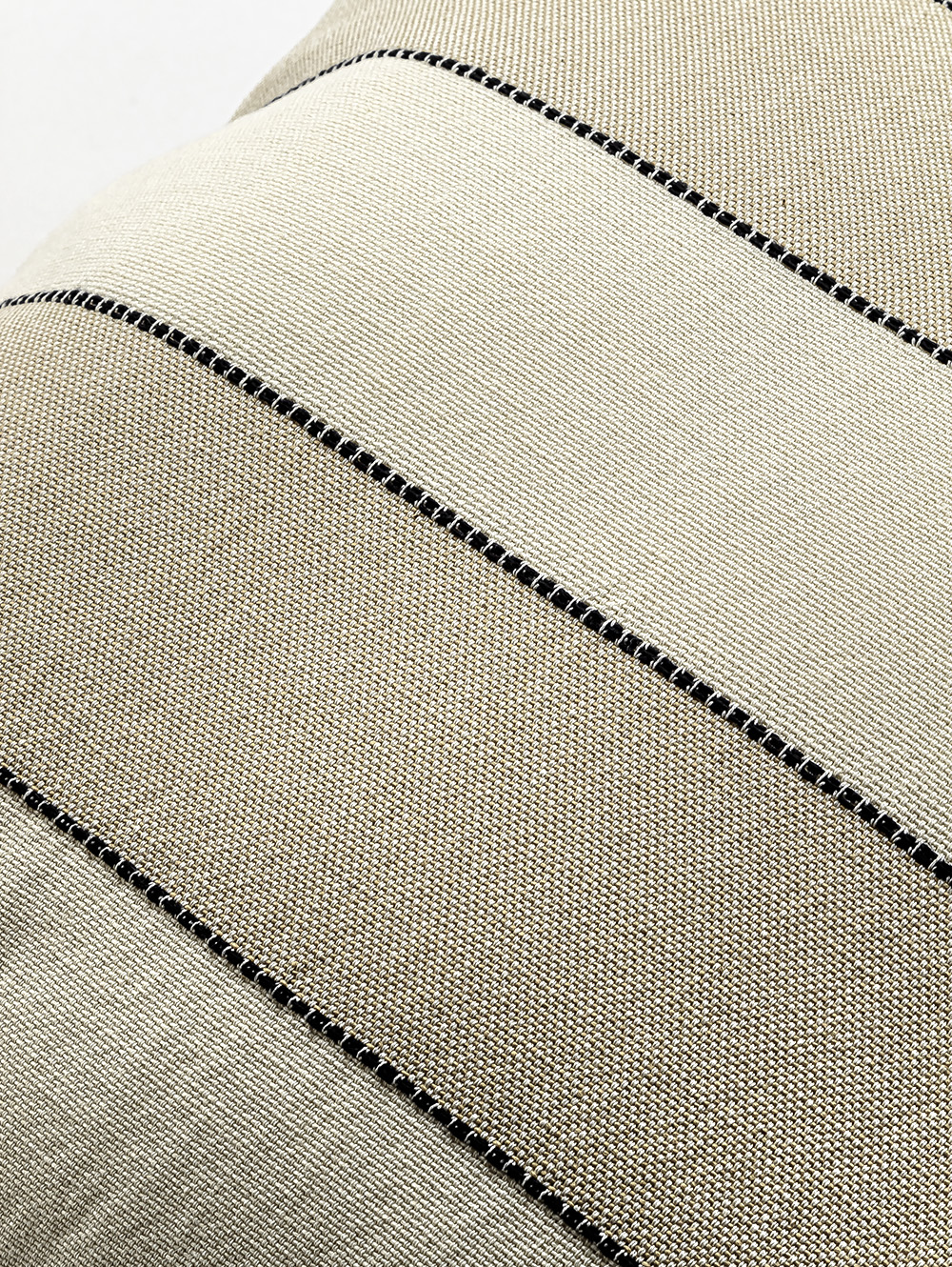 almohadon cuadrado-ALMOHADON 45 x 45 ESTE LINO-FABRICA LANDMARK-4.jpg image number null