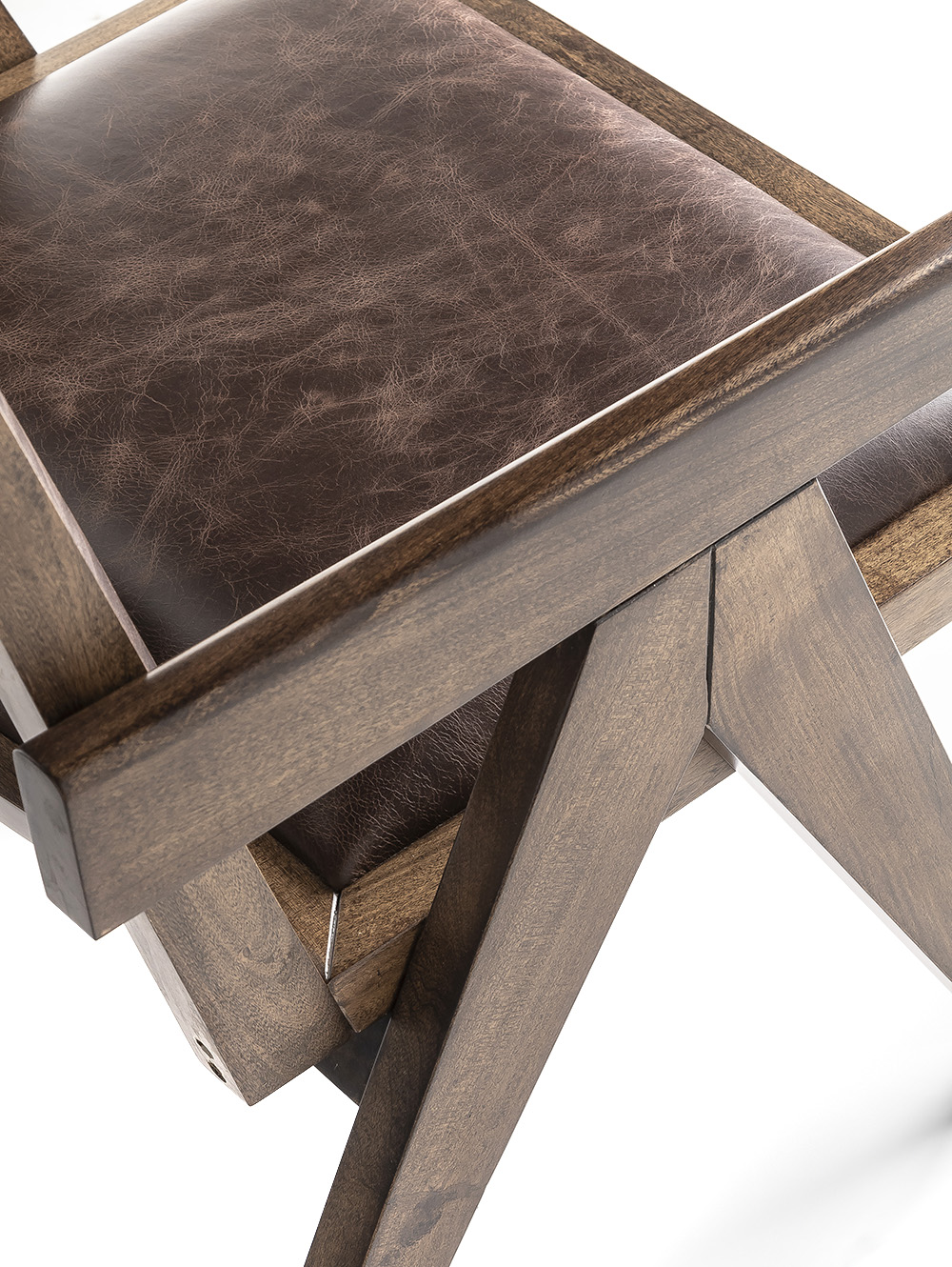 sillon madera y cuero marron oscuro-SILLON CAPITOL CUERO HABANO-FABRICA-2.jpg image number null