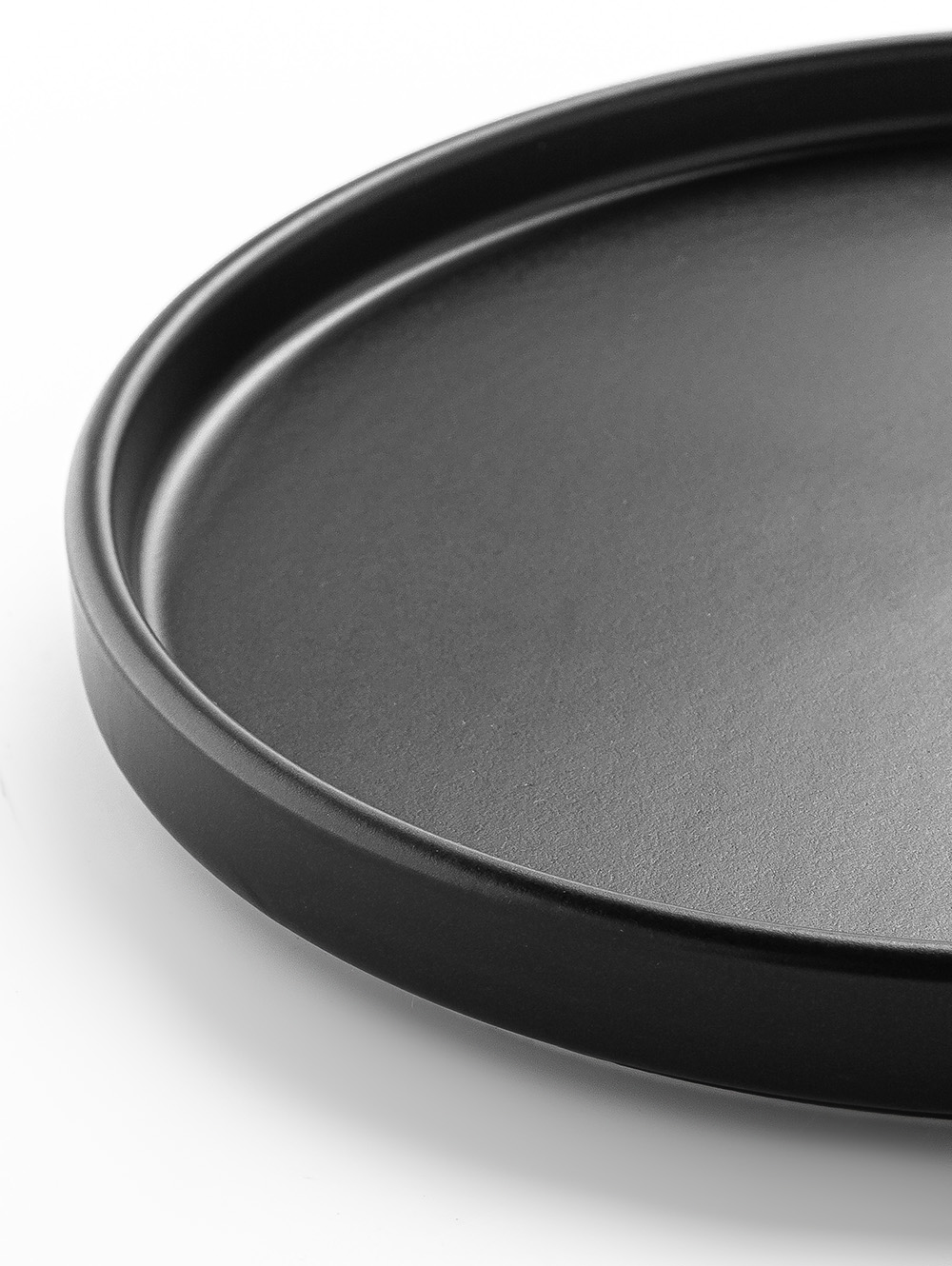 plato-ceramica-PLATO-DE-POSTRE-STACKABLE-NEGRO-KLER-1.jpg image number null