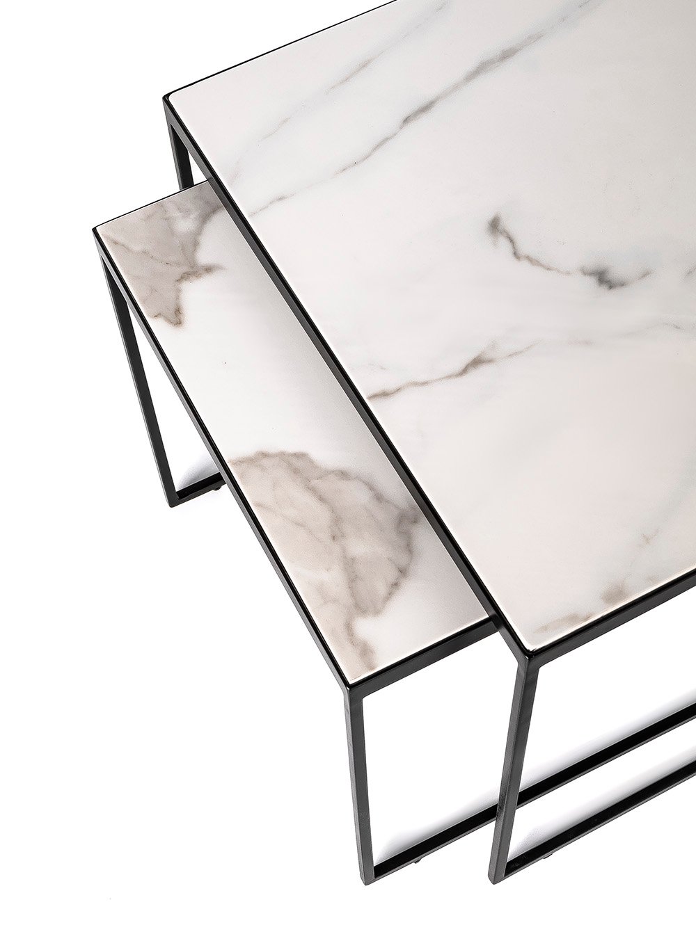 MESA BAJA NEO EN NEOLITH CALACATTA Y HIERRO - CARPINTERIA LANDMARK 04.jpg image number null