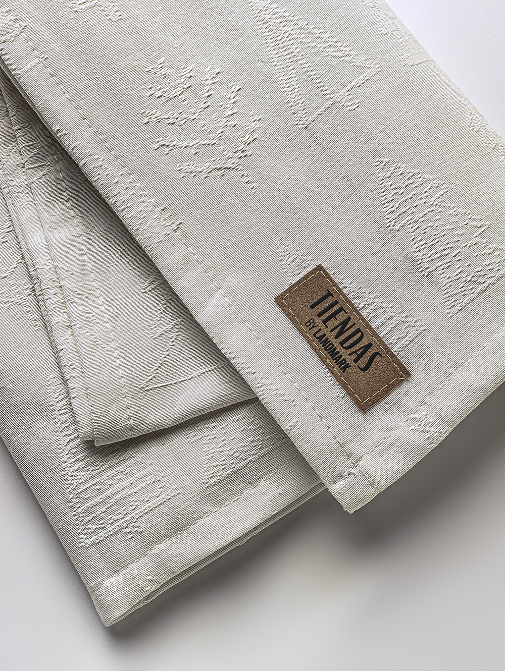 camino de mesa off white-CAMINO DE MESA TREE OFF WHITE 50 X 200-DATEX-3.jpg image number null