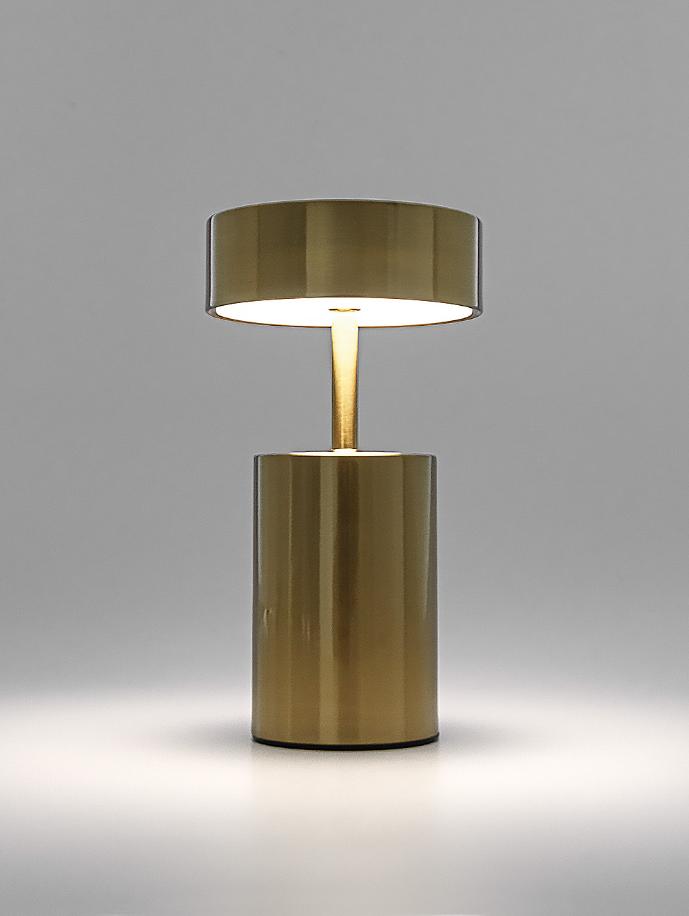 LAMPARA LED RECARGABLE WAYNE GOLD-WEST-1.jpg image number null