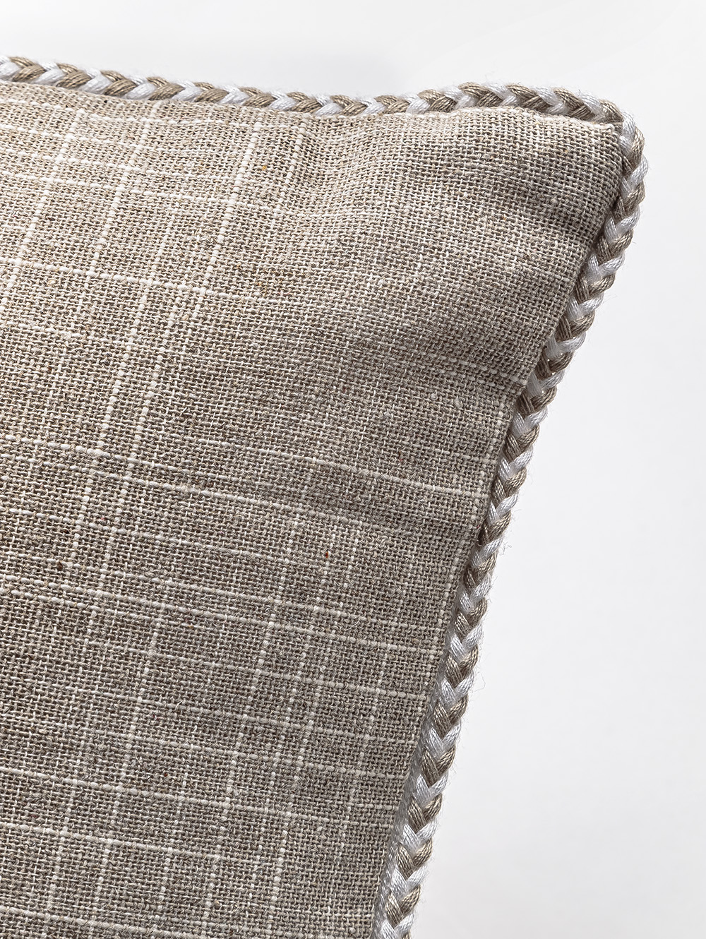 ALMOHADON HELENA BEIGE 50 X 30 image number null