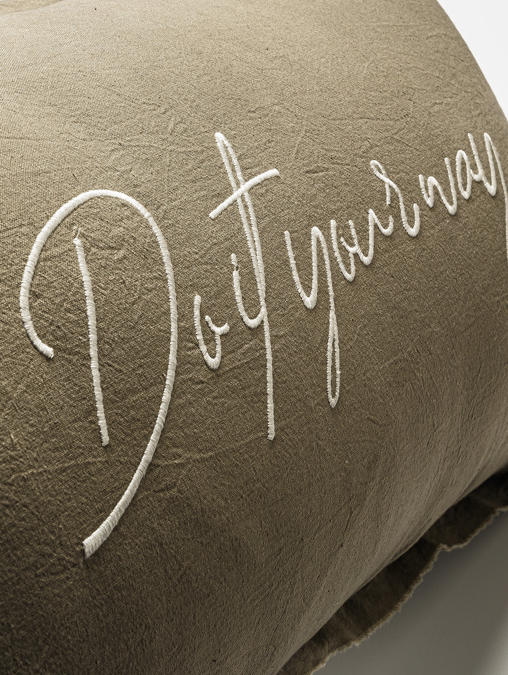 ALMOHADON DO IT image number null